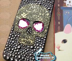 Studded Phone Case Skull iPhone 5 Case Crystals Studded iPhone 5 Case Pink Heart Eyes Steampunk Handmade Bling Phone Case Skull iphone Case