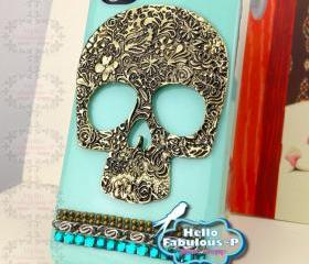 Skull iPhone 4 Case Skull iPhone Case Skull Punk Studded iPhone Case Studded iPhone 4s Case Bling iPhone Case Bling iPhone 4 Case Phone Case